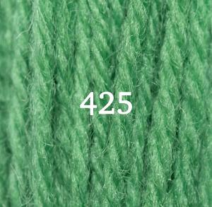 Appletons Crewel Wool Skein 425 Leaf Green