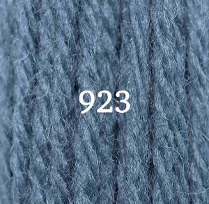 Appletons Crewel Wool Skein 923 Dull China Blue