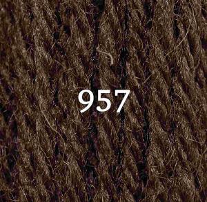 Appletons Crewel Wool Skein 957 Drab Fawn
