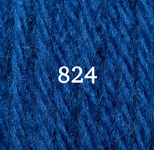Appletons Crewel Wool Skein 824 Royal Bue