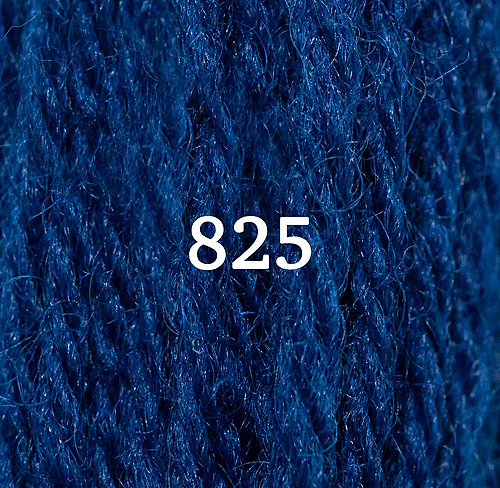 Appletons Crewel Wool Skein 825 Royal Blue