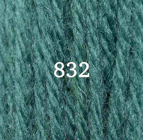 Appletons Crewel Wool Skein 832 Bright Peacock Blue
