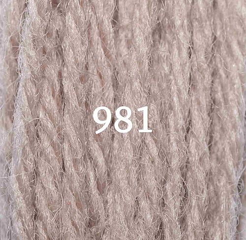 Appletons Crewel Wool Skein 981 Putty Groundings